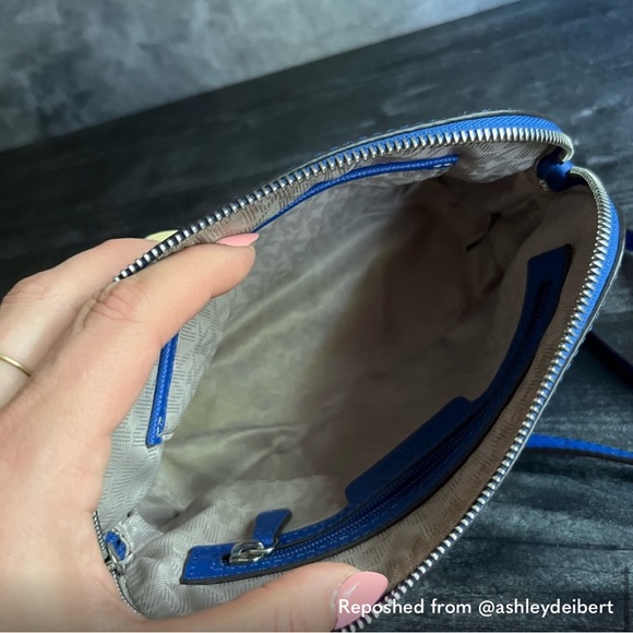 Michael Kors NWOT beautiful blue satchel - Picture 5 of 8